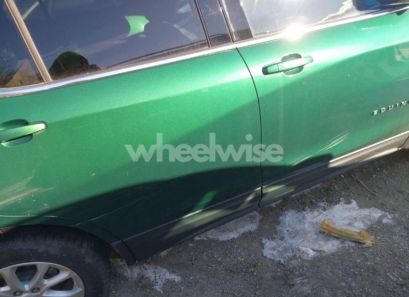 Photo 18 of 2018 Chevrolet Equinox LT (VIN 2GNAXJEV4J6230649)