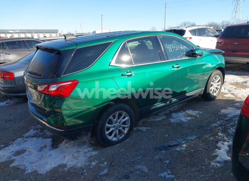 Photo 4 of 2018 Chevrolet Equinox LT (VIN 2GNAXJEV4J6230649)