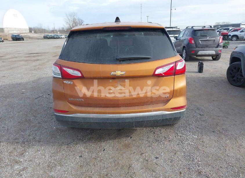 Photo 16 of 2018 Chevrolet Equinox LT (VIN 2GNAXJEV4J6245846)