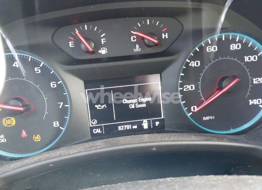 Photo 7 of 2018 Chevrolet Equinox LT (VIN 2GNAXJEV4J6245846)