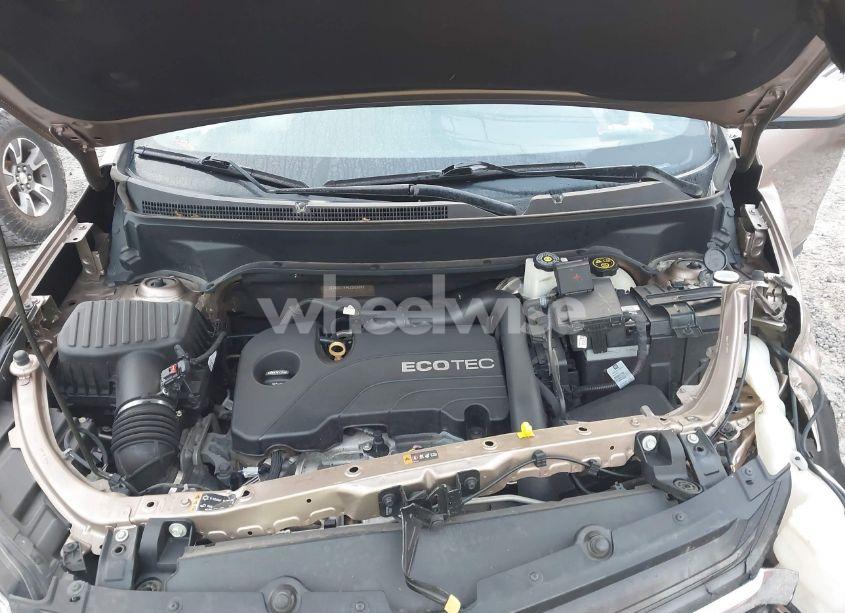 Photo 10 of 2018 Chevrolet Equinox LT (VIN 2GNAXJEV4J6253509)