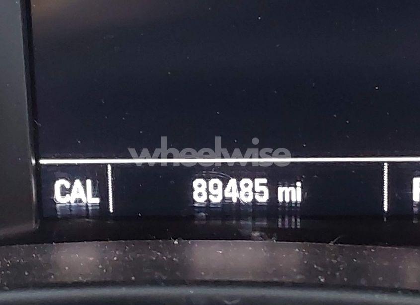 Photo 15 of 2018 Chevrolet Equinox LT (VIN 2GNAXJEV4J6253509)