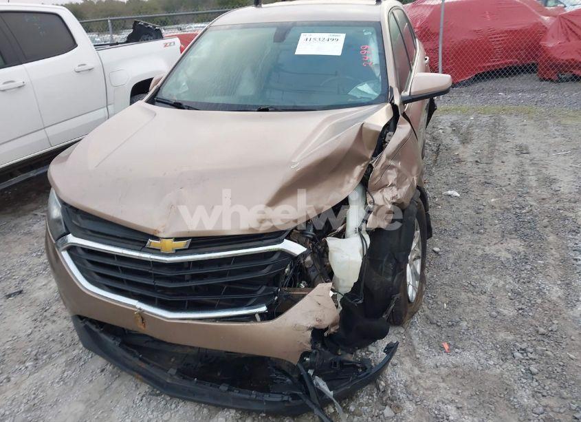 Photo 17 of 2018 Chevrolet Equinox LT (VIN 2GNAXJEV4J6253509)