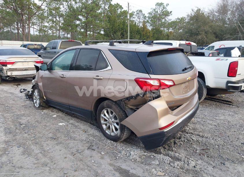 Photo 3 of 2018 Chevrolet Equinox LT (VIN 2GNAXJEV4J6253509)