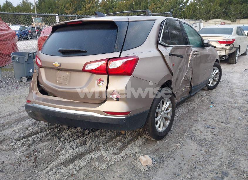 Photo 4 of 2018 Chevrolet Equinox LT (VIN 2GNAXJEV4J6253509)