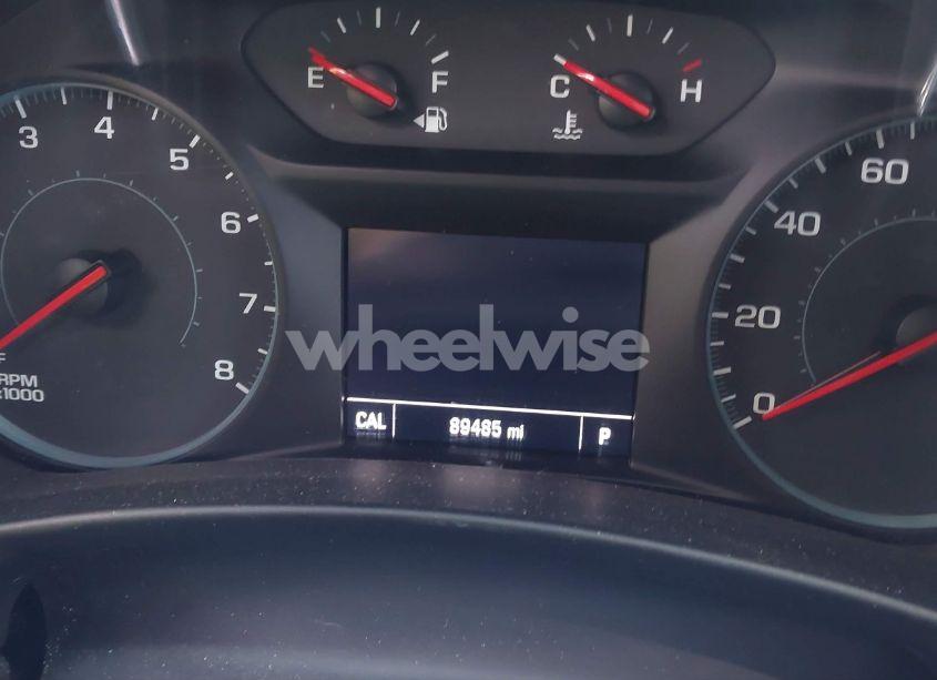 Photo 7 of 2018 Chevrolet Equinox LT (VIN 2GNAXJEV4J6253509)