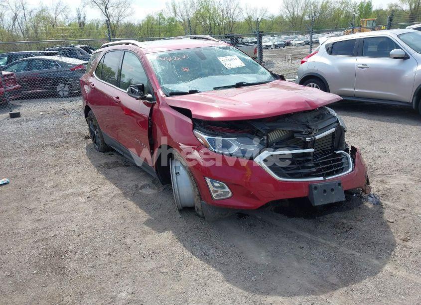 2018 Chevrolet Equinox LT (VIN 2GNAXJEV4J6262131) main photo