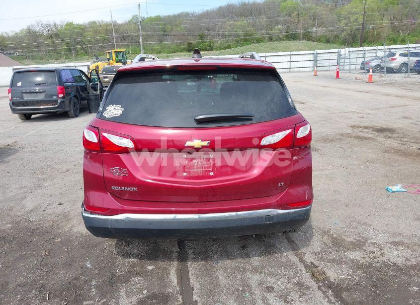 Photo 16 of 2018 Chevrolet Equinox LT (VIN 2GNAXJEV4J6262131)