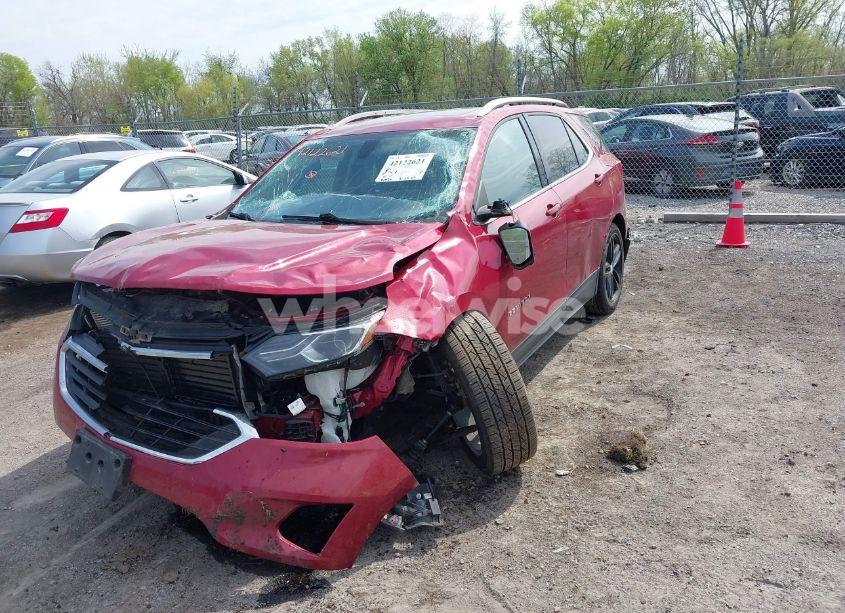 Photo 2 of 2018 Chevrolet Equinox LT (VIN 2GNAXJEV4J6262131)