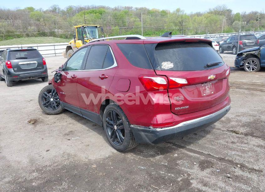 Photo 3 of 2018 Chevrolet Equinox LT (VIN 2GNAXJEV4J6262131)