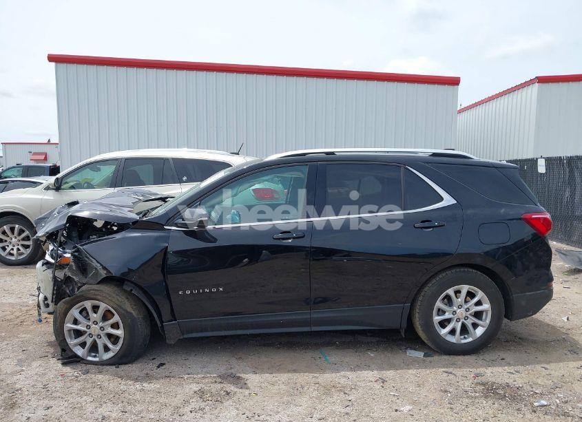 Photo 13 of 2018 Chevrolet Equinox LT (VIN 2GNAXJEV4J6276269)
