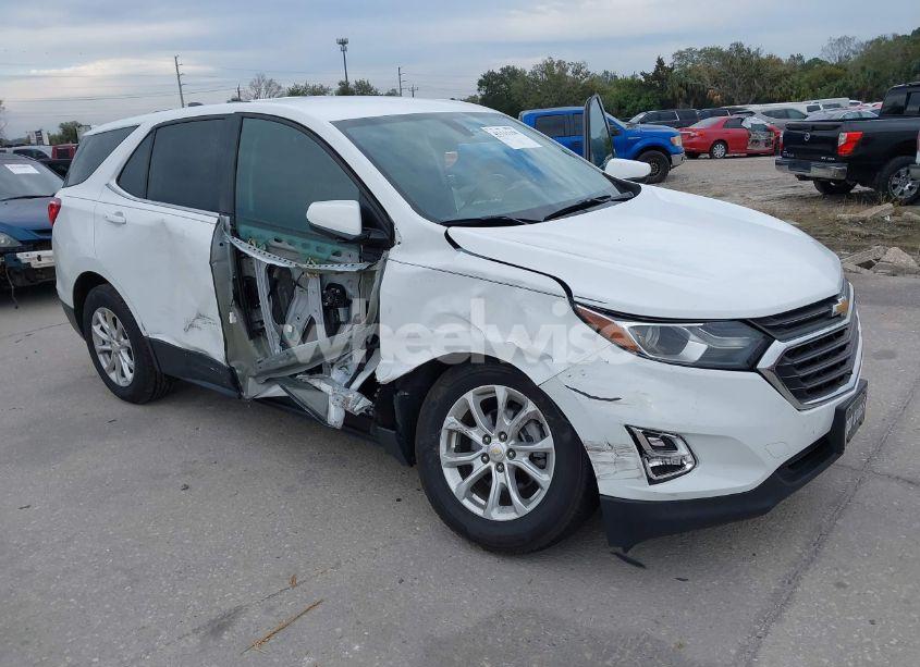 2018 Chevrolet Equinox LT (VIN 2GNAXJEV4J6279107) main photo