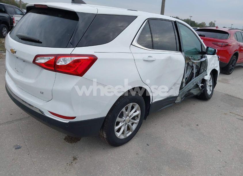 Photo 4 of 2018 Chevrolet Equinox LT (VIN 2GNAXJEV4J6279107)