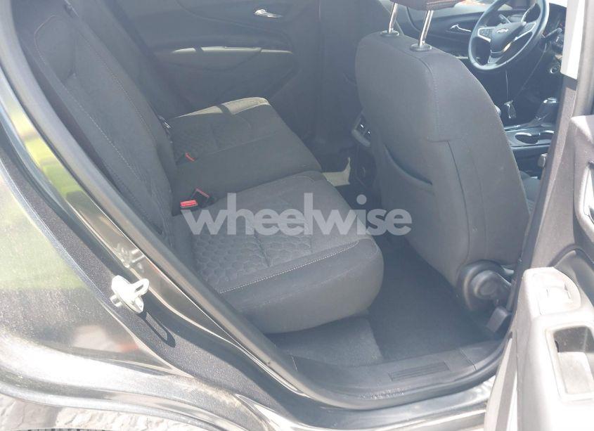 Photo 8 of 2018 Chevrolet Equinox LT (VIN 2GNAXJEV4J6288325)