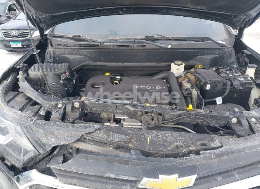 Photo 10 of 2018 Chevrolet Equinox LT (VIN 2GNAXJEV4J6318732)