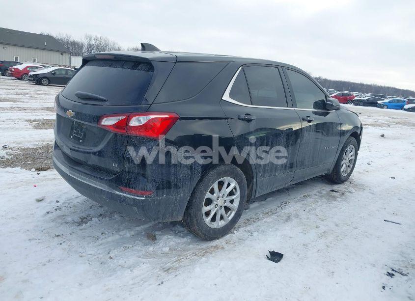 Photo 4 of 2018 Chevrolet Equinox LT (VIN 2GNAXJEV4J6318732)