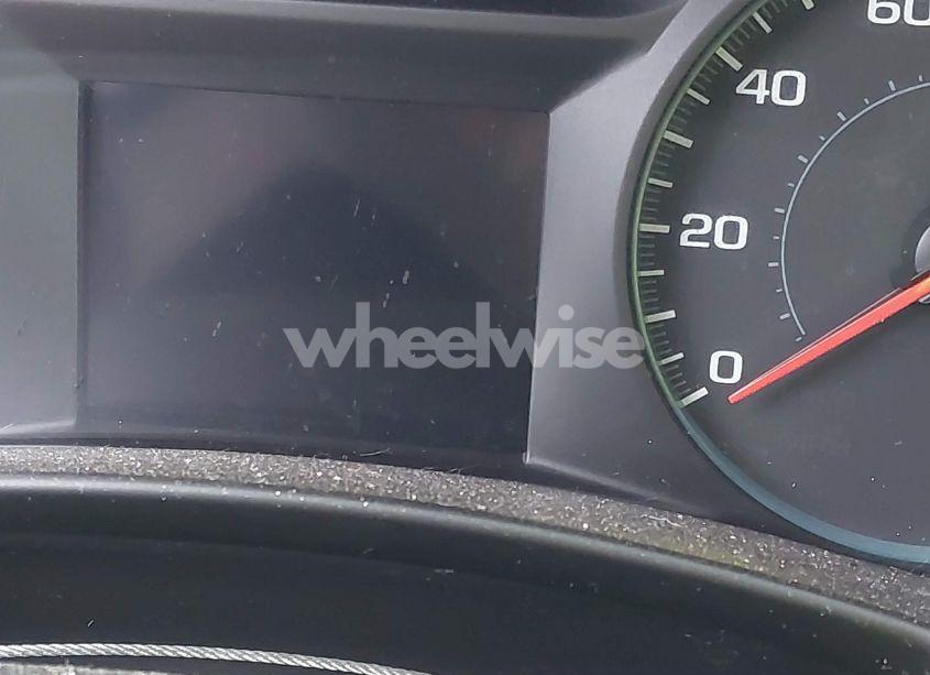 Photo 16 of 2018 Chevrolet Equinox LT (VIN 2GNAXJEV4J6331609)