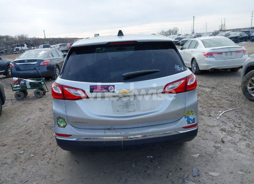 Photo 17 of 2018 Chevrolet Equinox LT (VIN 2GNAXJEV4J6331609)