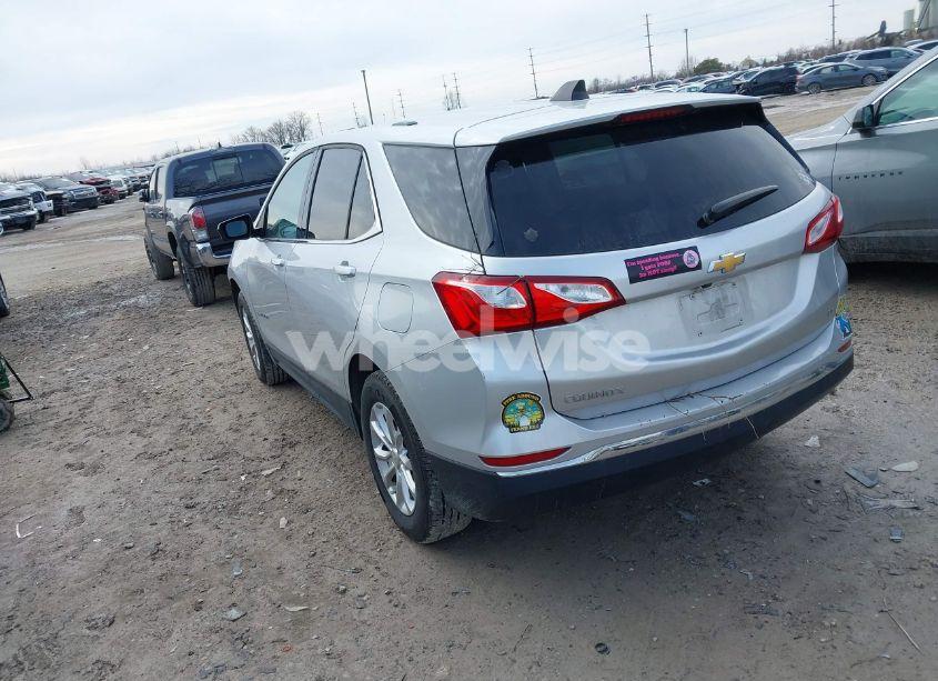 Photo 3 of 2018 Chevrolet Equinox LT (VIN 2GNAXJEV4J6331609)