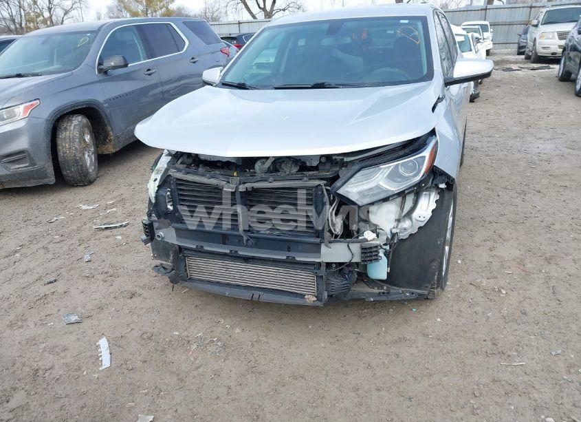 Photo 6 of 2018 Chevrolet Equinox LT (VIN 2GNAXJEV4J6331609)