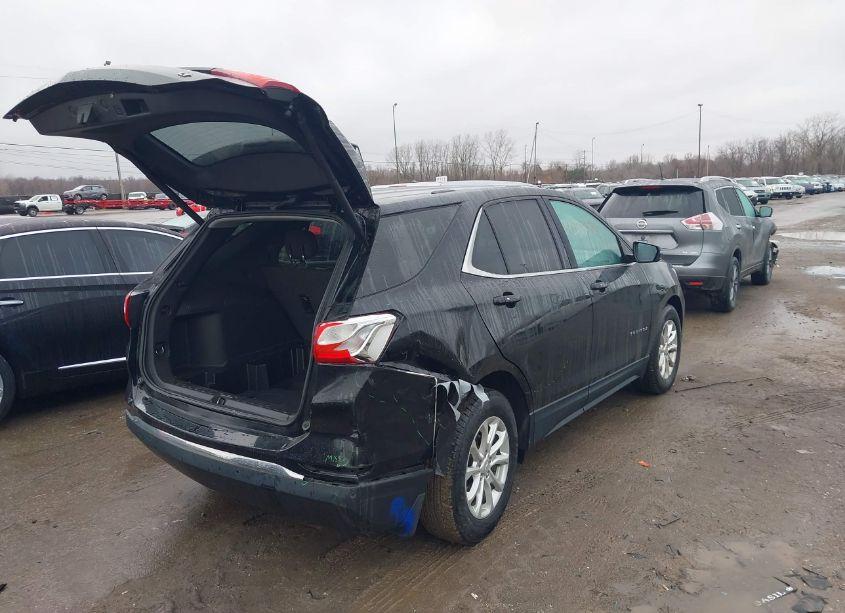 Photo 4 of 2018 Chevrolet Equinox LT (VIN 2GNAXJEV4J6342965)
