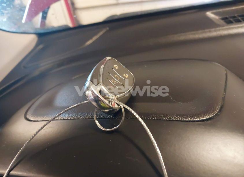 Photo 11 of 2018 Chevrolet Equinox LT (VIN 2GNAXJEV4J6345770)