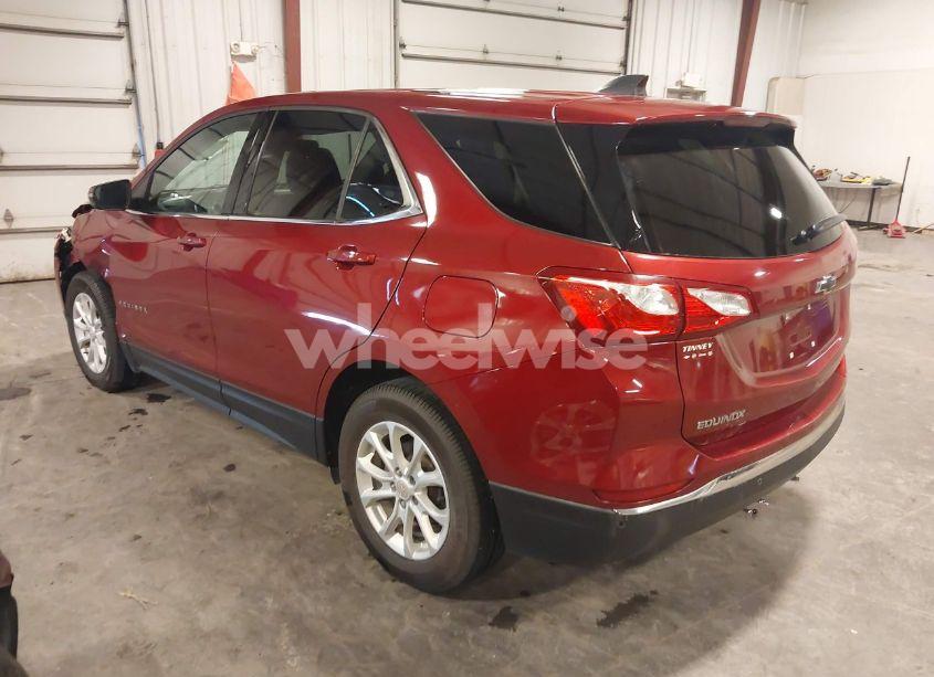 Photo 3 of 2018 Chevrolet Equinox LT (VIN 2GNAXJEV4J6345770)