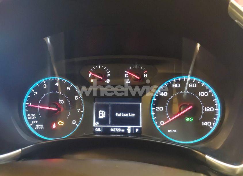 Photo 7 of 2018 Chevrolet Equinox LT (VIN 2GNAXJEV4J6345770)