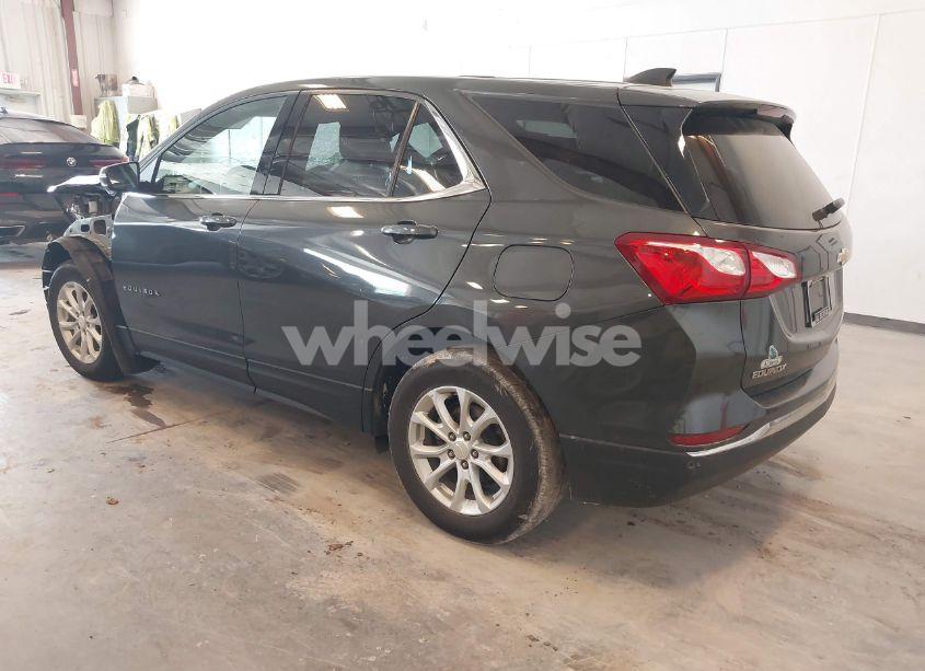 Photo 3 of 2019 Chevrolet Equinox LT (VIN 2GNAXJEV4K6266150)