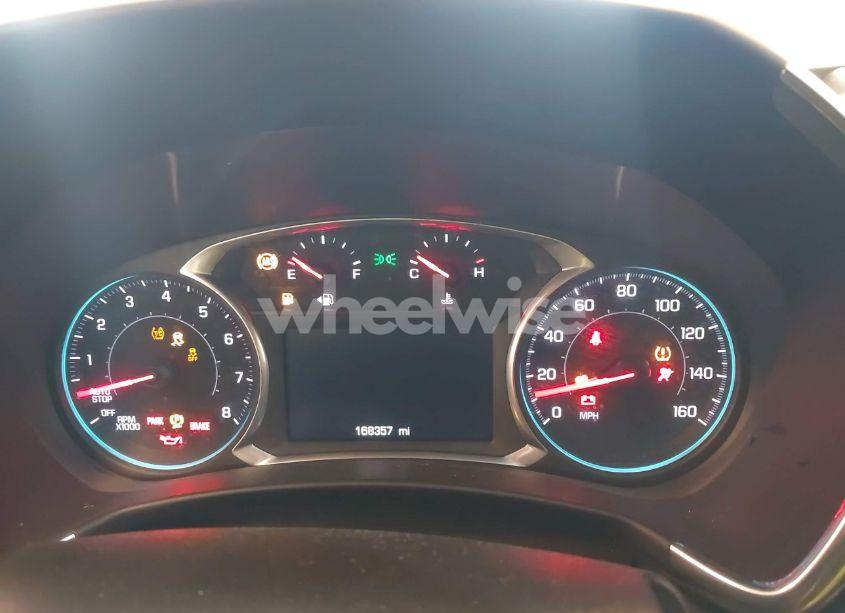 Photo 7 of 2019 Chevrolet Equinox LT (VIN 2GNAXJEV4K6266150)