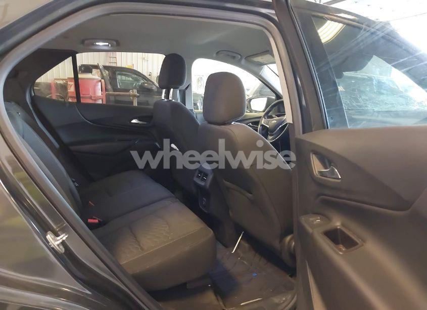 Photo 8 of 2019 Chevrolet Equinox LT (VIN 2GNAXJEV4K6266150)