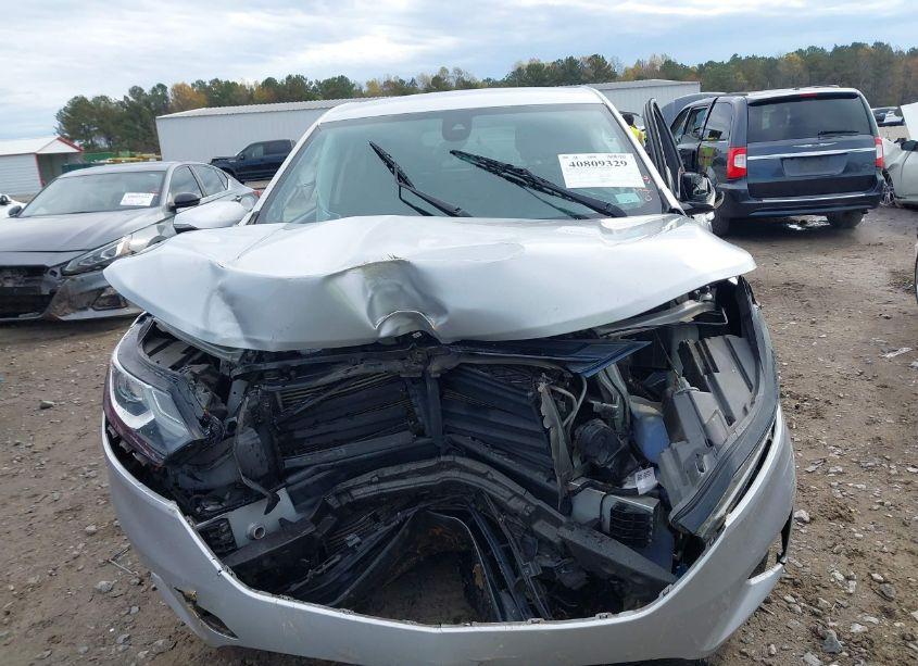 Photo 11 of 2019 Chevrolet Equinox LT (VIN 2GNAXJEV4K6278797)