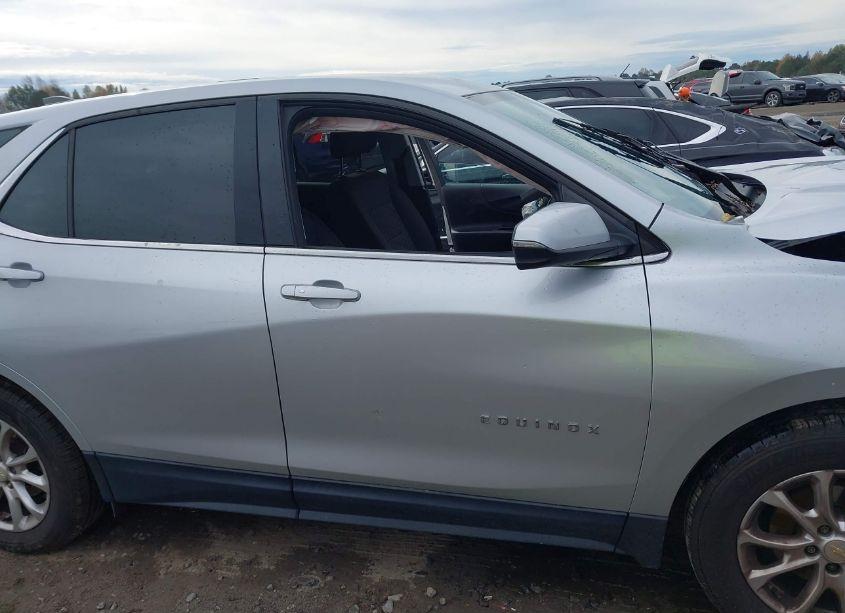 Photo 12 of 2019 Chevrolet Equinox LT (VIN 2GNAXJEV4K6278797)