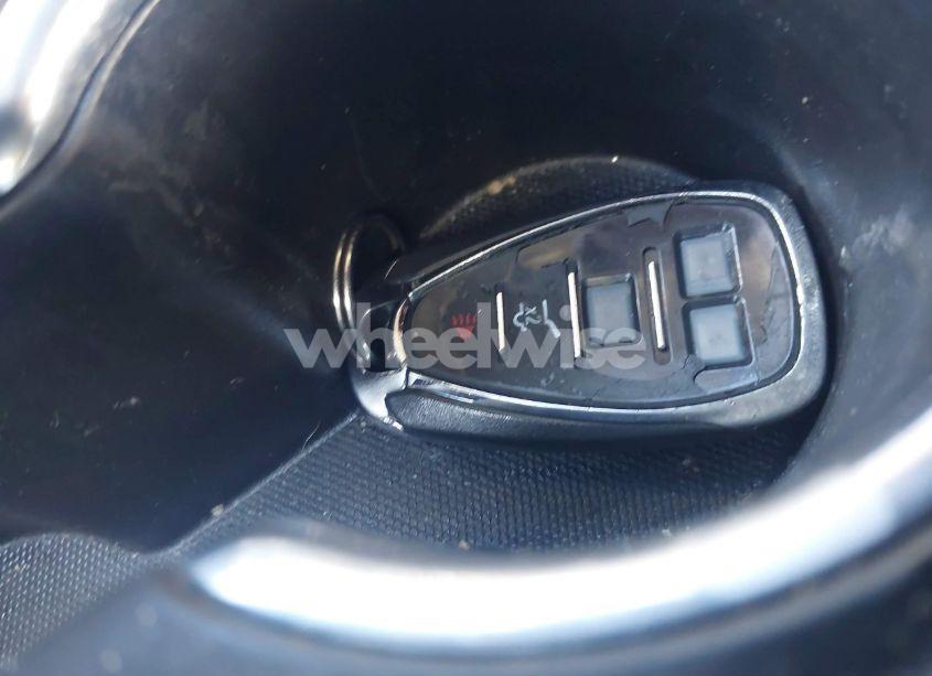 Photo 11 of 2020 Chevrolet Equinox FWD 2FL (VIN 2GNAXJEV4L6132613)