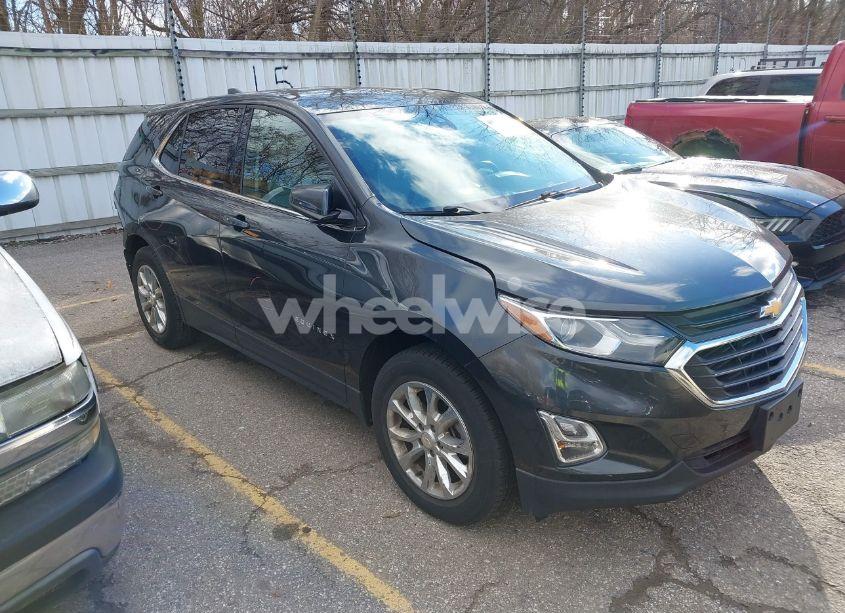 2020 Chevrolet Equinox FWD 2FL (VIN 2GNAXJEV4L6162520) main photo