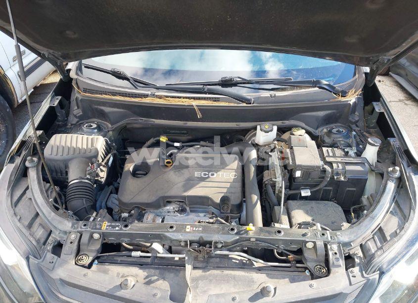 Photo 10 of 2020 Chevrolet Equinox FWD 2FL (VIN 2GNAXJEV4L6162520)