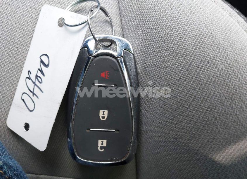 Photo 11 of 2020 Chevrolet Equinox FWD 2FL (VIN 2GNAXJEV4L6162520)