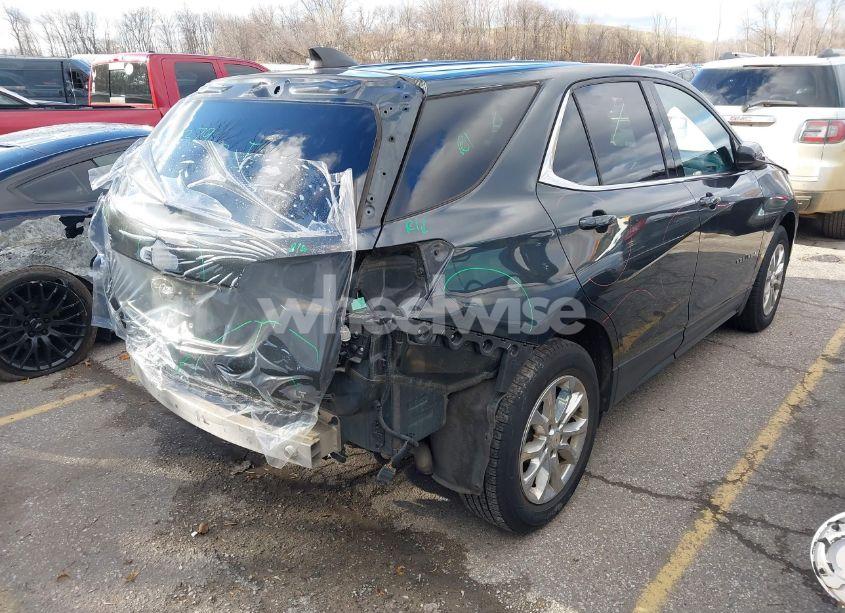 Photo 4 of 2020 Chevrolet Equinox FWD 2FL (VIN 2GNAXJEV4L6162520)