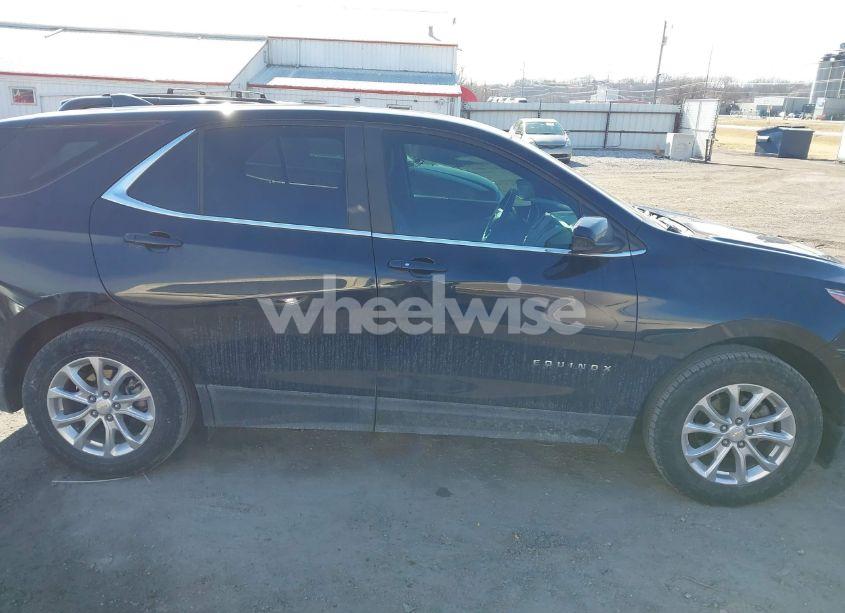 Photo 13 of 2021 Chevrolet Equinox FWD 2FL (VIN 2GNAXJEV4M6136307)