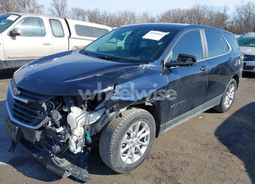 Photo 2 of 2021 Chevrolet Equinox FWD 2FL (VIN 2GNAXJEV4M6136307)