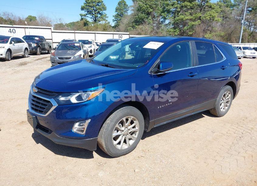 Photo 2 of 2021 Chevrolet Equinox FWD 2FL (VIN 2GNAXJEV4M6151177)