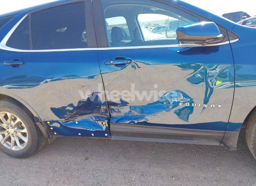 Photo 6 of 2021 Chevrolet Equinox FWD 2FL (VIN 2GNAXJEV4M6151177)