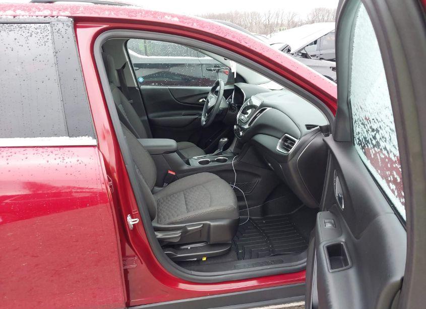 Photo 5 of 2018 Chevrolet Equinox LT (VIN 2GNAXJEV5J6101187)