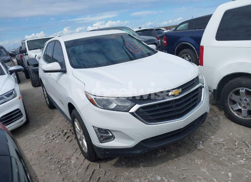 2018 Chevrolet Equinox LT (VIN 2GNAXJEV5J6118538) main photo