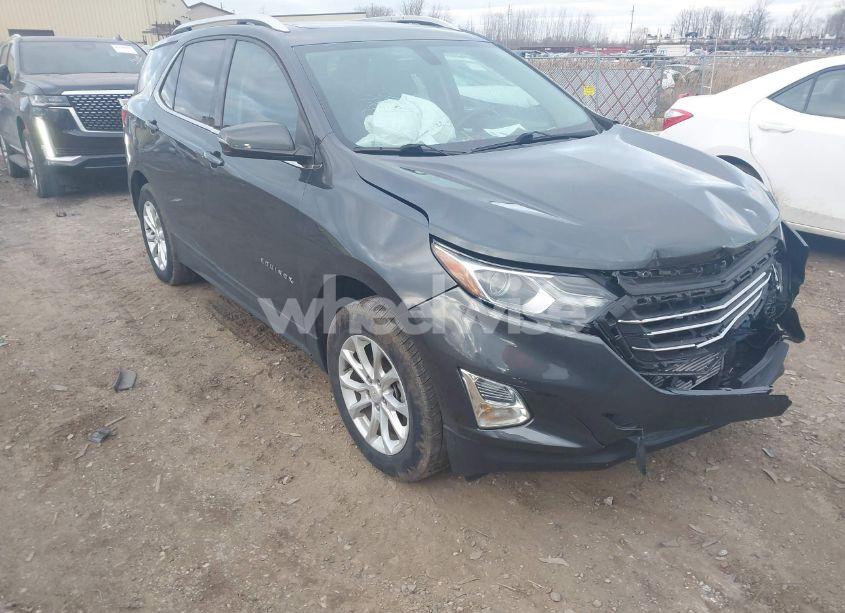 2018 Chevrolet Equinox LT (VIN 2GNAXJEV5J6138854) main photo