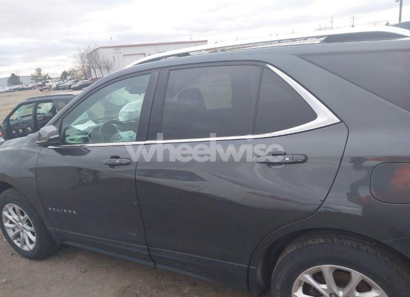Photo 14 of 2018 Chevrolet Equinox LT (VIN 2GNAXJEV5J6138854)