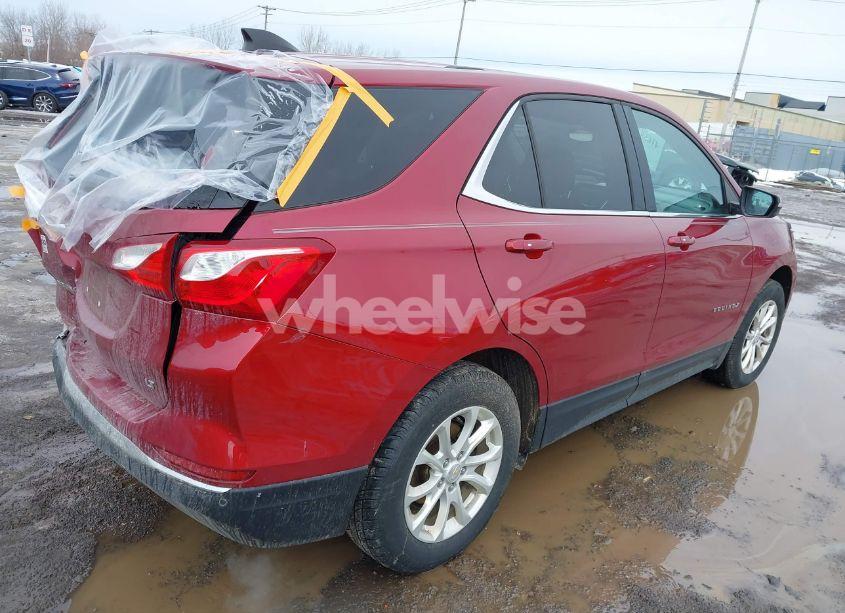 Photo 4 of 2018 Chevrolet Equinox LT (VIN 2GNAXJEV5J6146064)