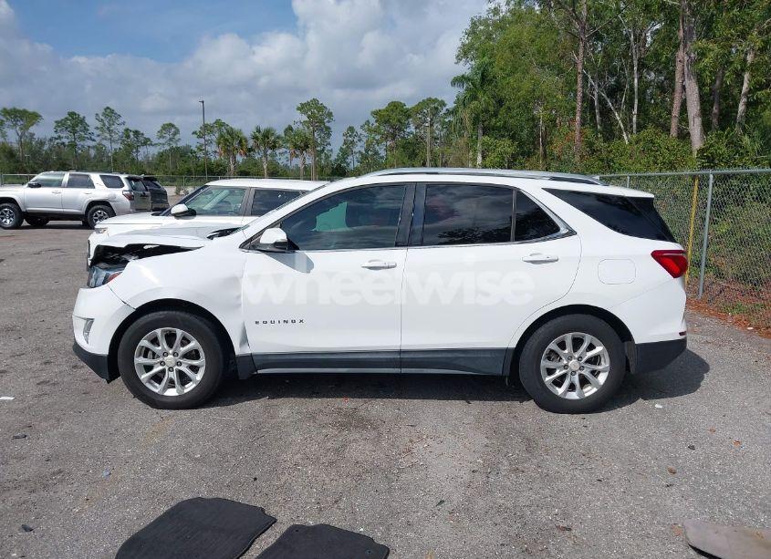 Photo 14 of 2018 Chevrolet Equinox LT (VIN 2GNAXJEV5J6154391)