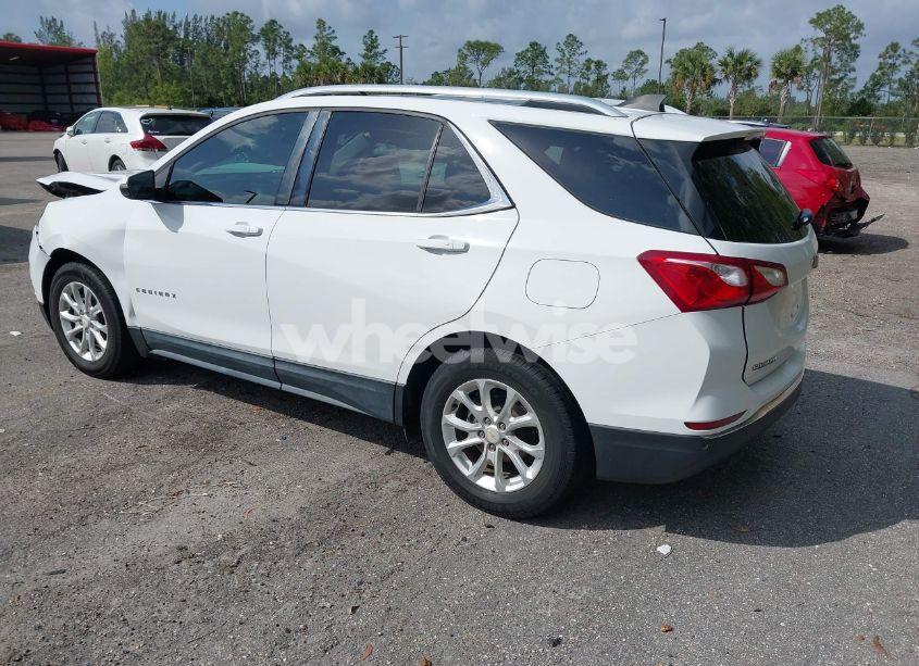 Photo 3 of 2018 Chevrolet Equinox LT (VIN 2GNAXJEV5J6154391)