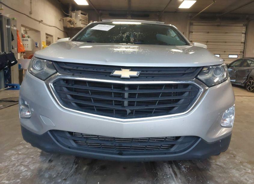 Photo 12 of 2018 Chevrolet Equinox LT (VIN 2GNAXJEV5J6205677)